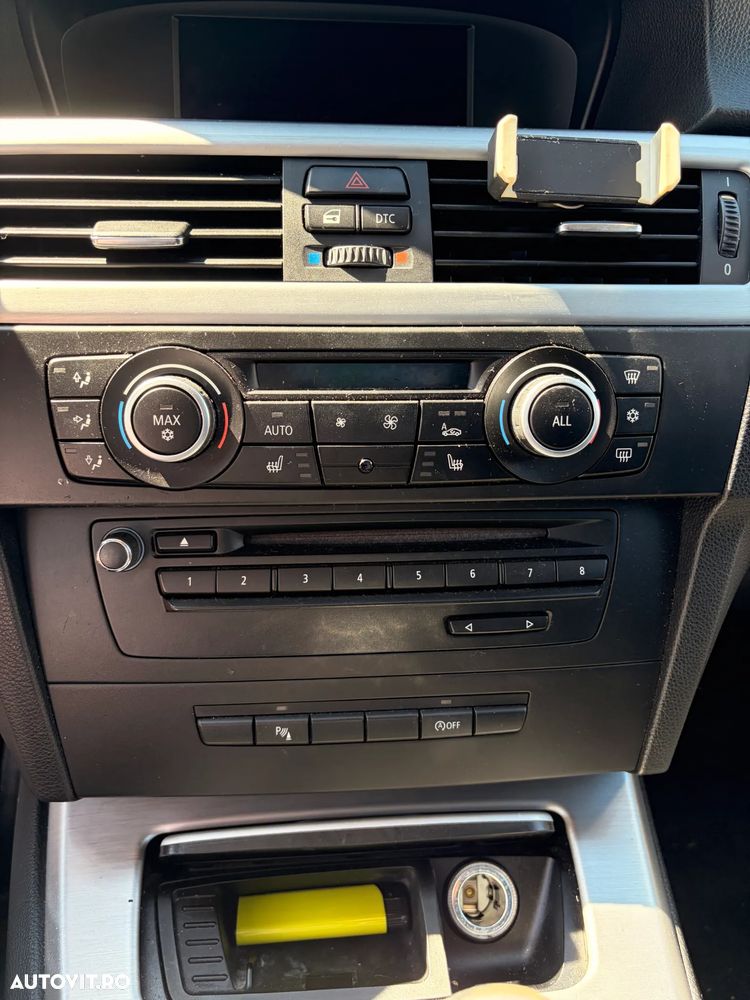 BMW Seria 3 318d - 17