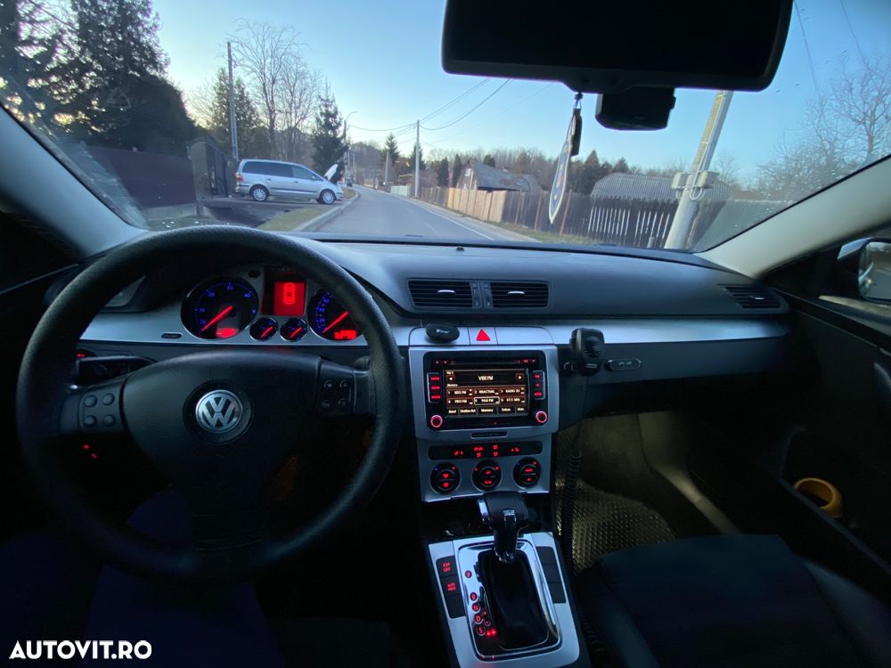 Volkswagen Passat 2.0 TDI DPF DSG Highline - 4