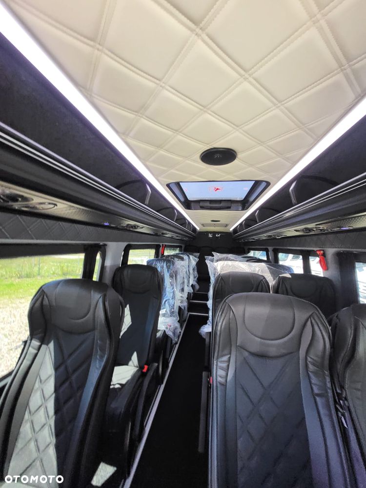 Mercedes-Benz Sprinter 516 CDI 24 miejsca siedzące + 4 stojące - 18