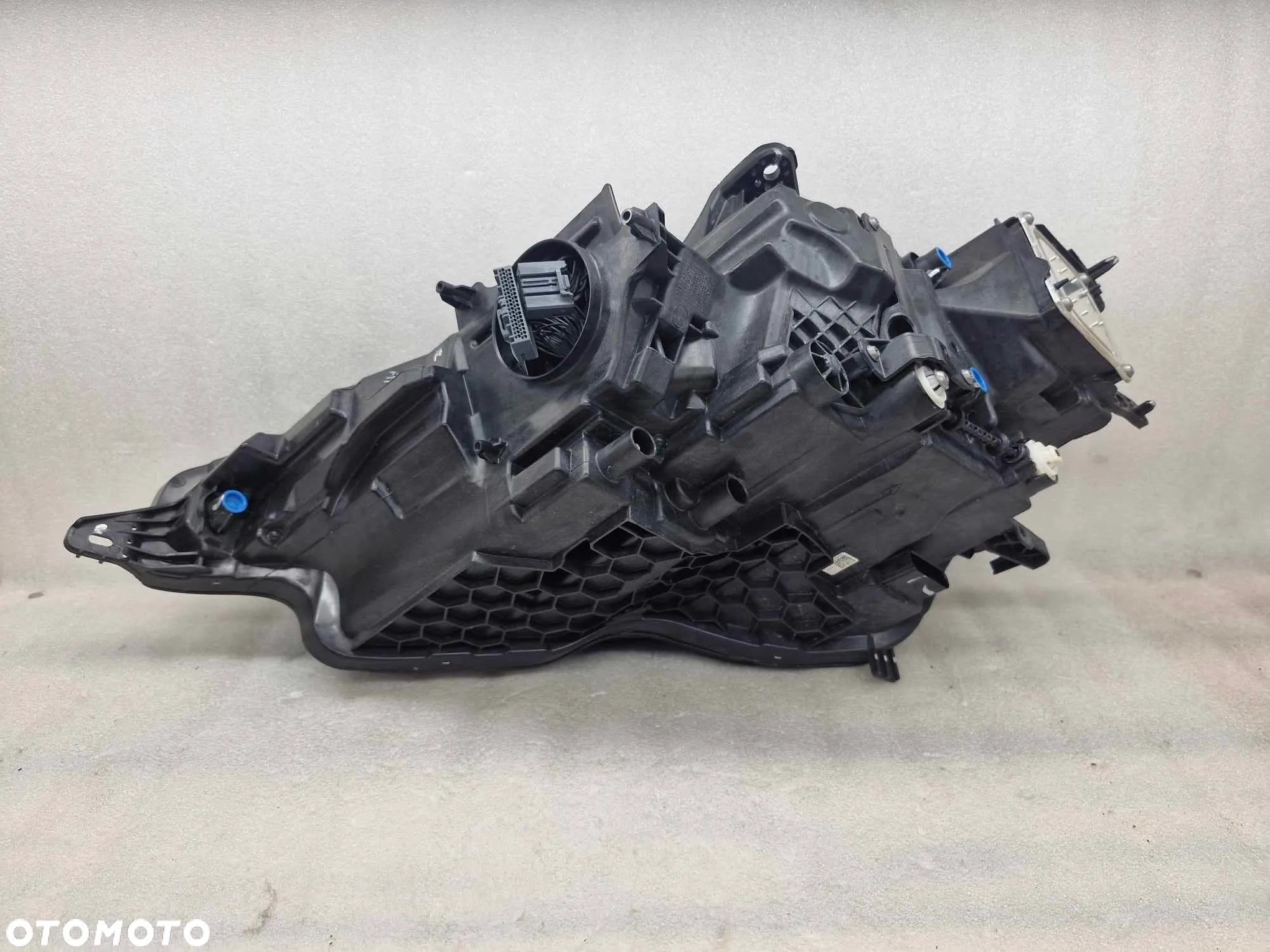 VOLVO S60 V60 FULL LED LAMPA PRAWA PRZÓD 32347005 - 10