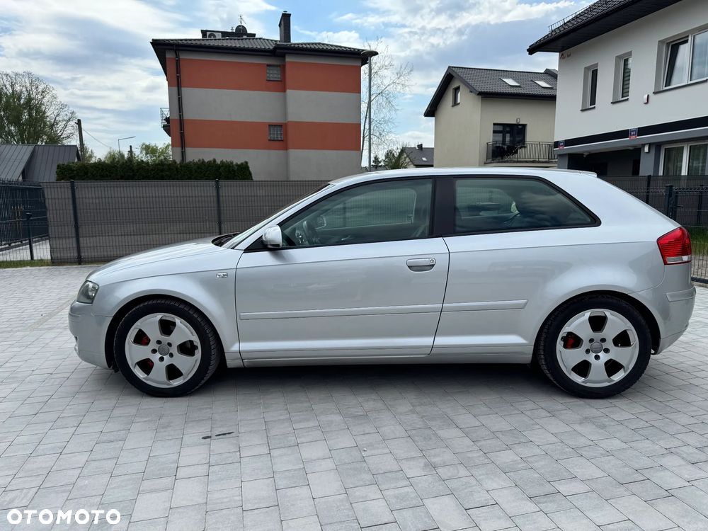 Audi A3 3-drzwiowe 1.6 Attraction - 5