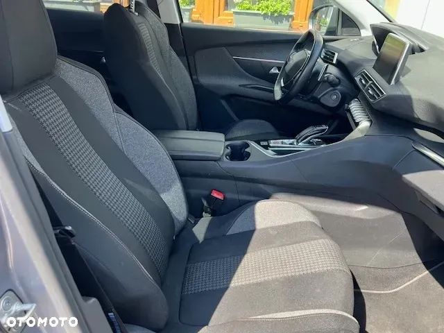 Peugeot 3008 1.5 BlueHDi Active S&S EAT8 - 13