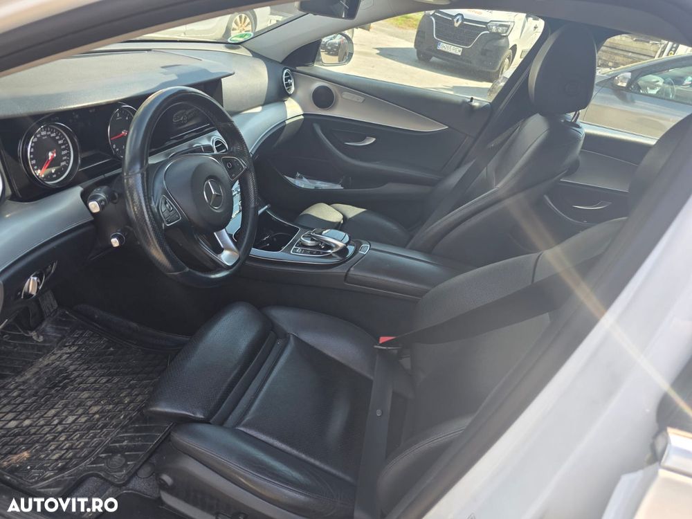 Mercedes-Benz E - 5