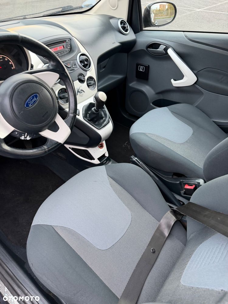 Ford KA 1.2 Titanium (air2) - 8