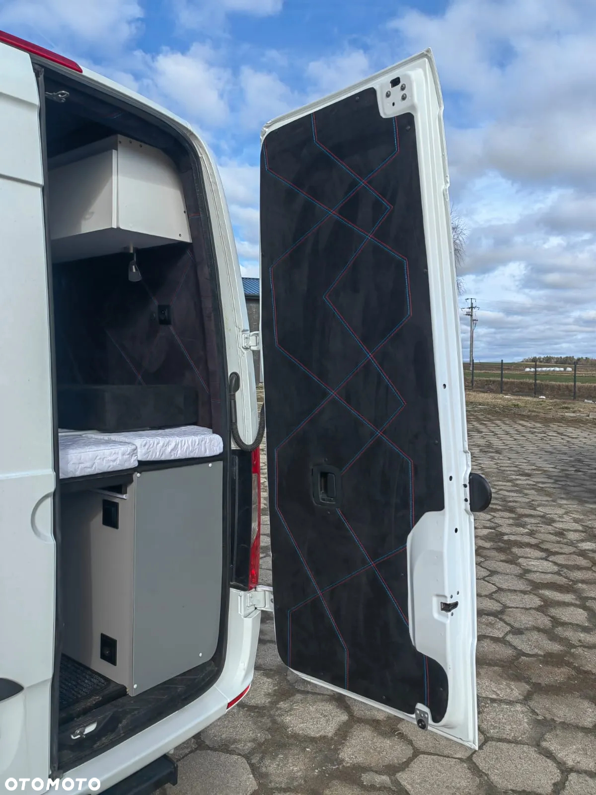 Mercedes-Benz Sprinter Campervan 4 os. Klima Postojowa VIP Napęd przedni - 30