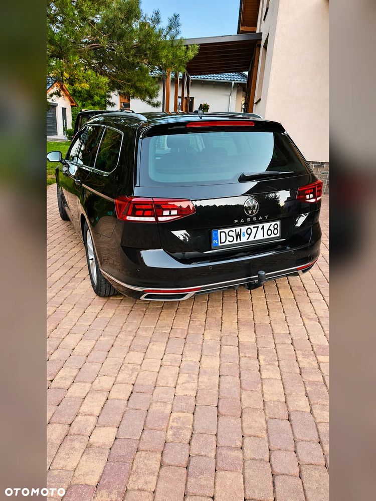Volkswagen Passat 2.0 TDI Elegance DSG - 10