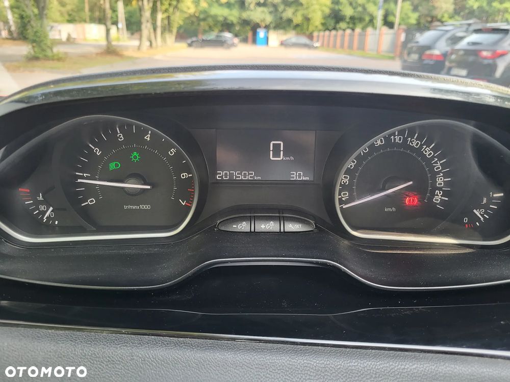 Peugeot 208 1.2 PureTech Active - 10