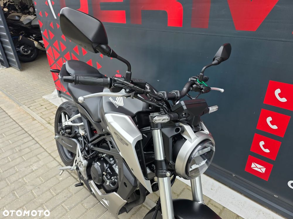 Honda CB - 22