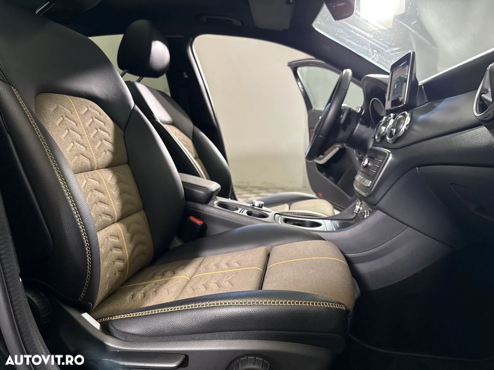 Mercedes-Benz GLA 250 4MATIC Aut. - 12