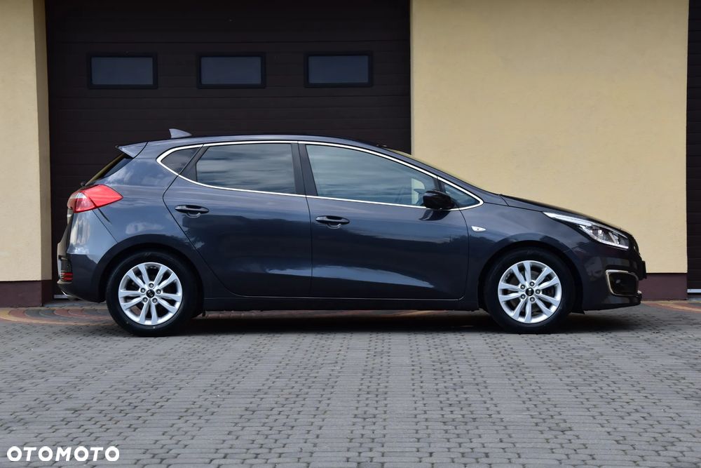 Kia Ceed 1.4 CVVT Dream-Team Edition - 15