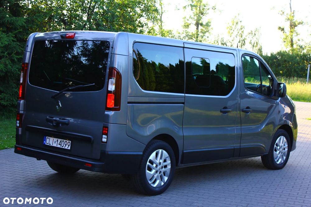 Renault Trafic 2.0 dCi - 17