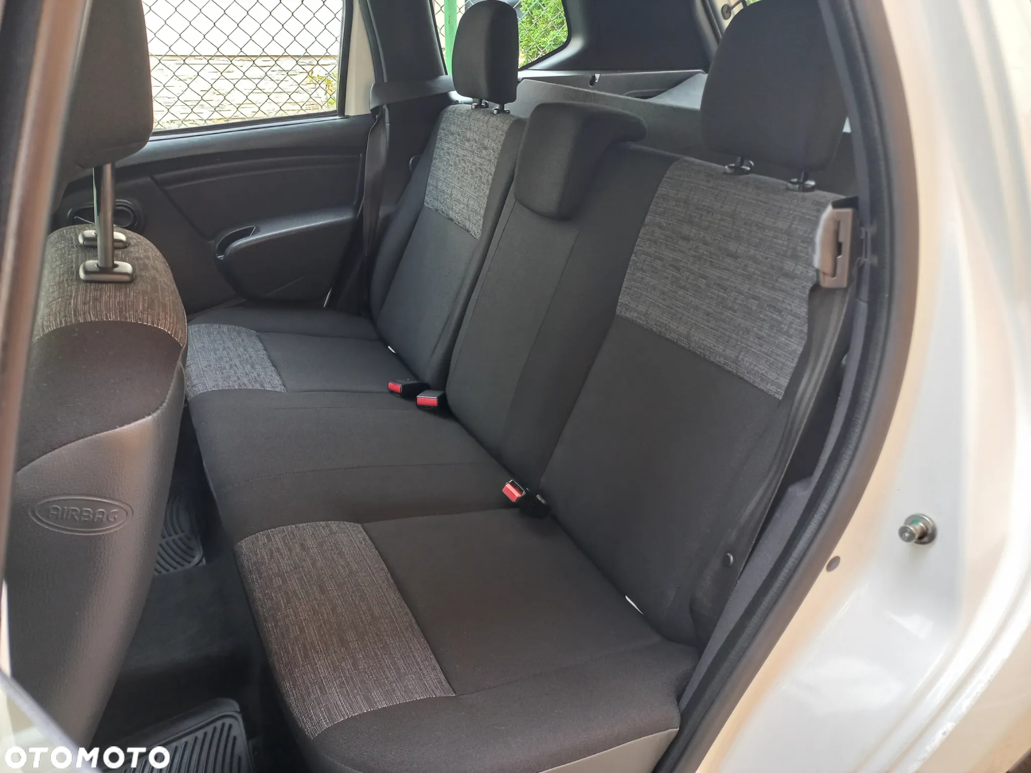 Dacia Duster 1.6 - 16