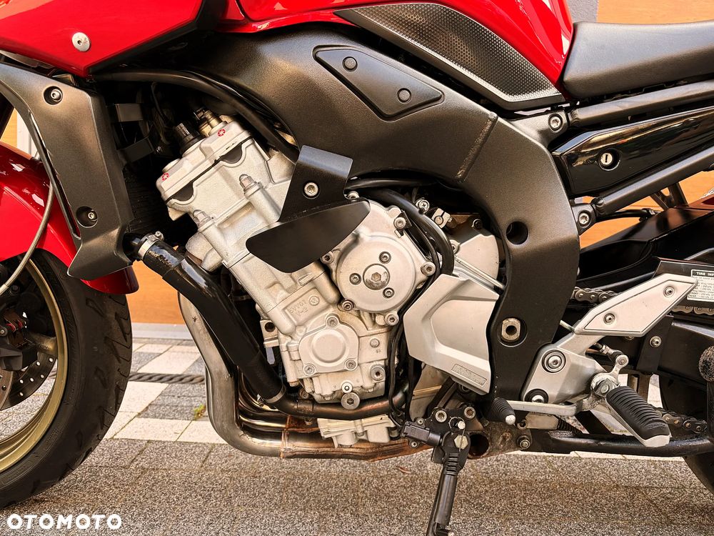 Yamaha FZ - 9