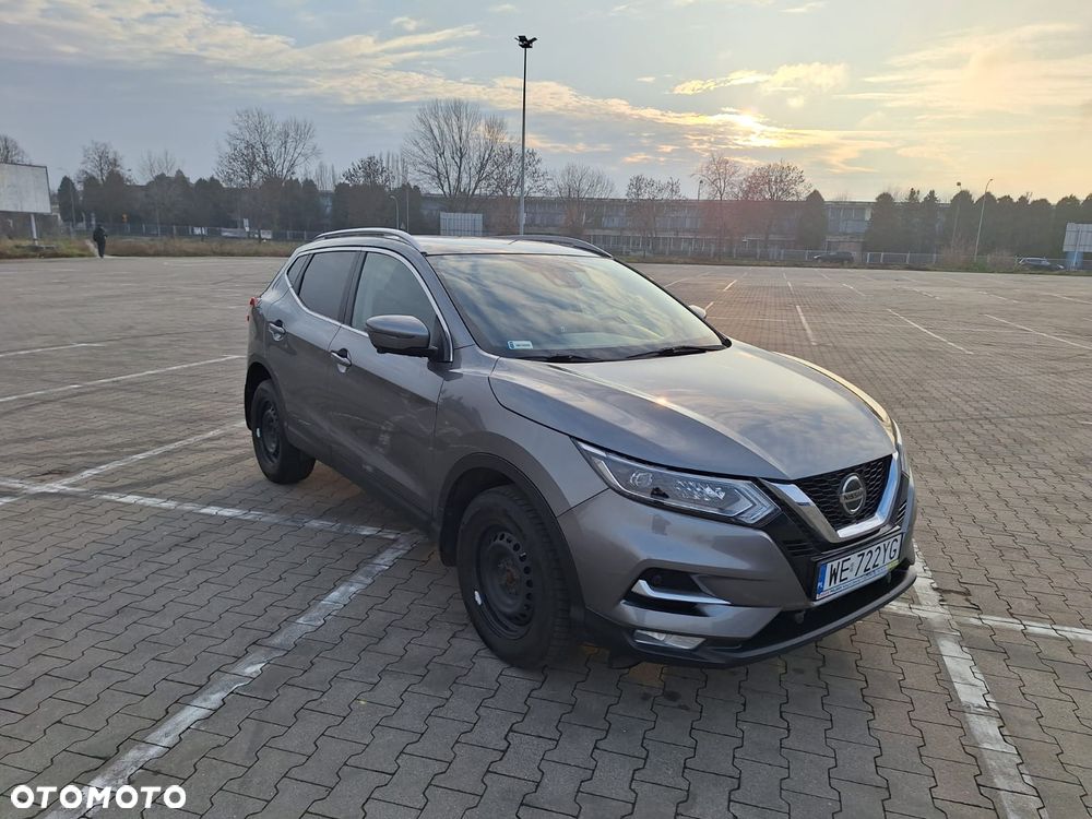 Nissan Qashqai 1.3 DIG-T N-CONNECTA - 1