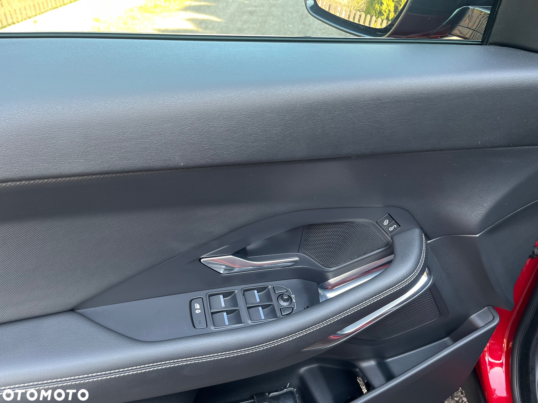 Jaguar E-Pace 2.0 i4D AWD R-Dynamic - 16
