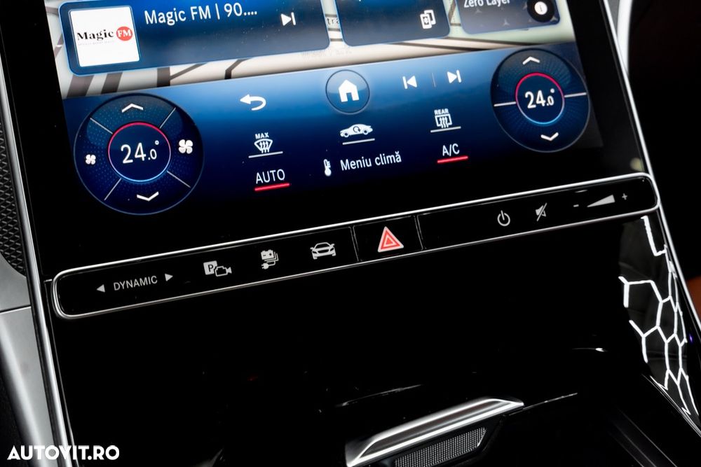 Mercedes-Benz C 300 e 9G-TRONIC AMG Line Advanced - 36