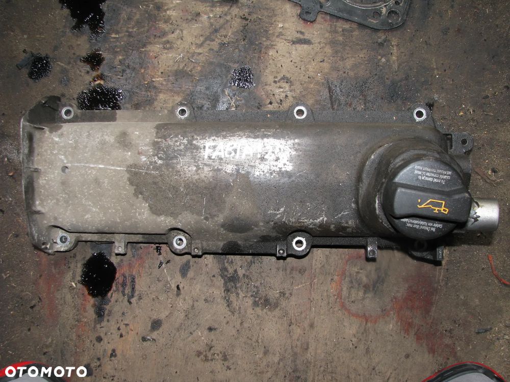 POKRYWA ZAWORÓW VW BORA GOLF IV 2.0 B BBW 06A103475BG