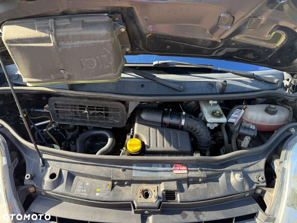 Renault Trafic - 14
