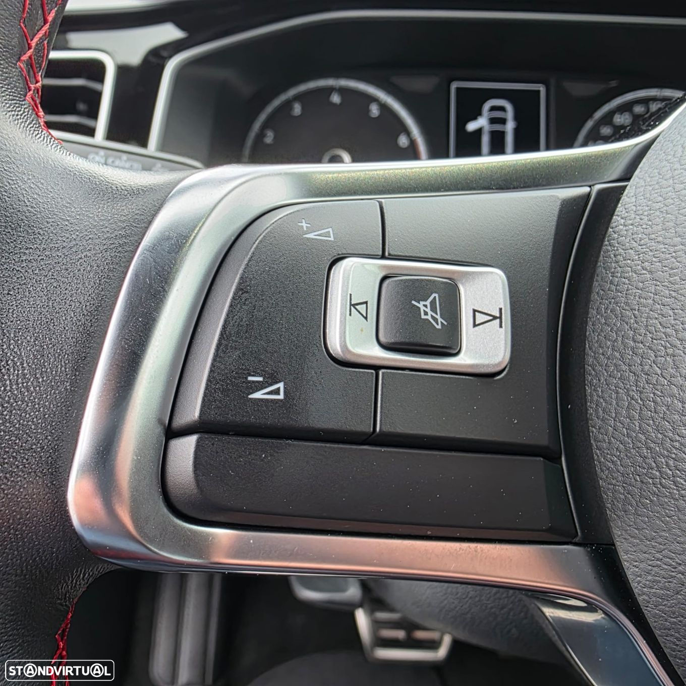 VW Polo 2.0 TSI GTI DSG - 24