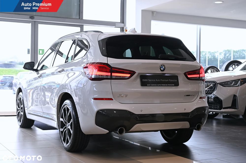 BMW X1 sDrive18d - 22