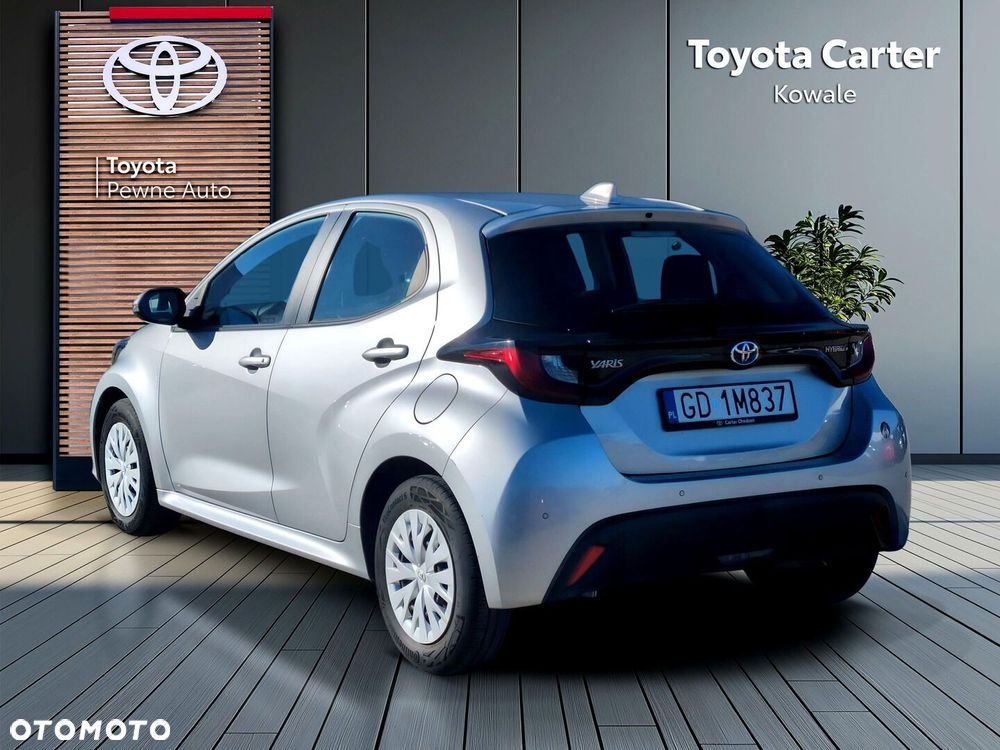 Toyota Yaris - 4