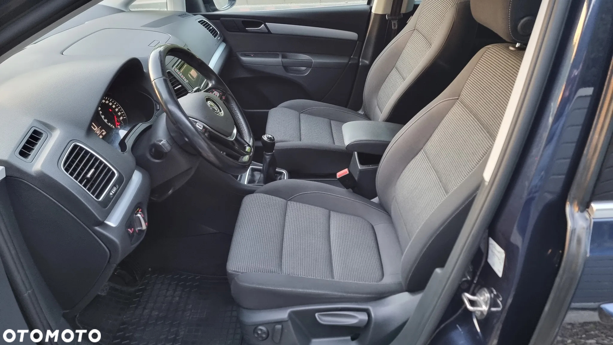 Volkswagen Sharan 2.0 TDI (BlueMotion Technology) Comfortline - 26