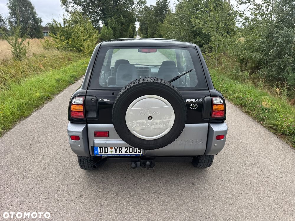 Toyota RAV4 - 5