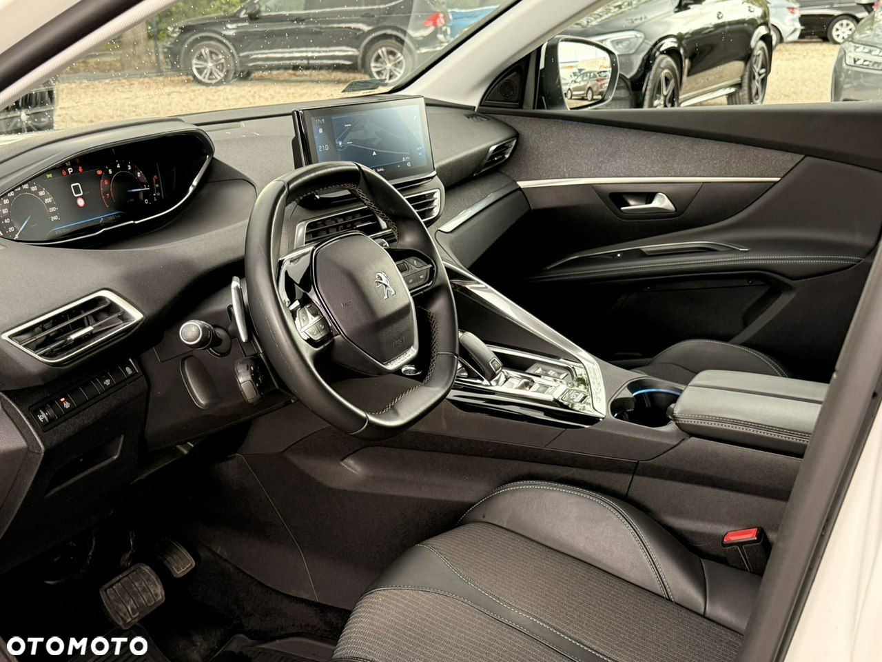 Peugeot 5008 - 12