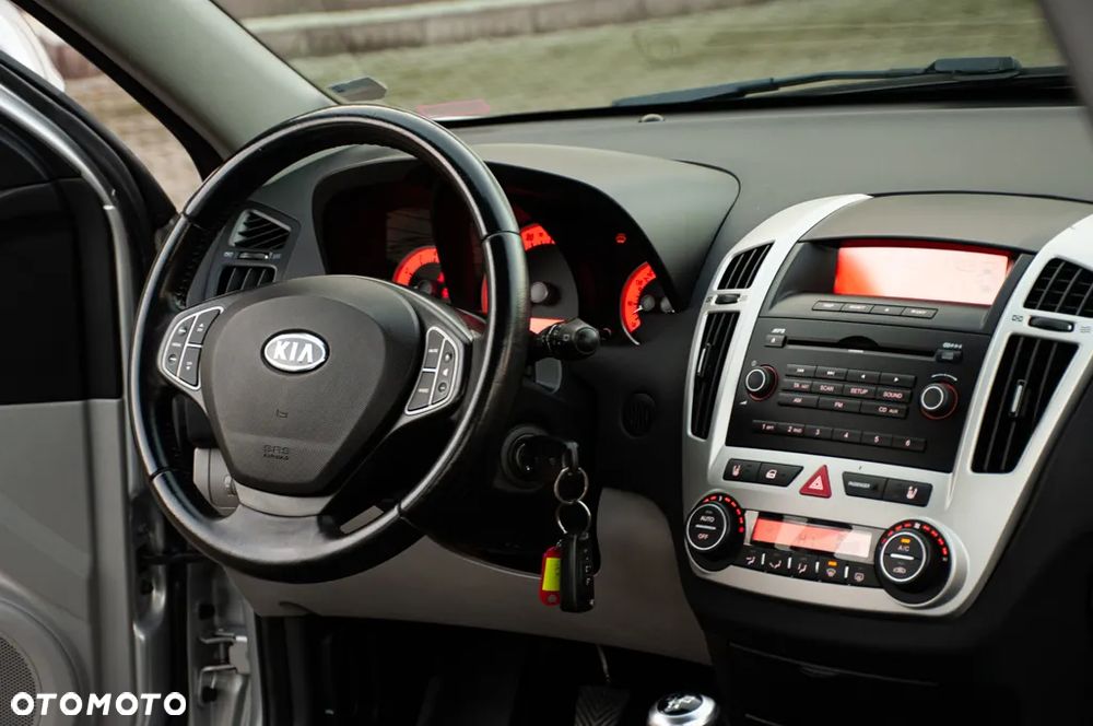 Kia Ceed 1.4 CVVT LX - 6