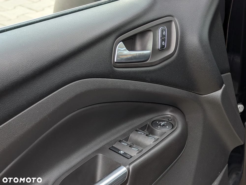 Ford Kuga 2.0 TDCi 4x4 Titanium - 18