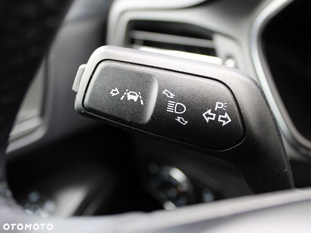 Ford Focus 1.5 EcoBlue Titanium X - 31