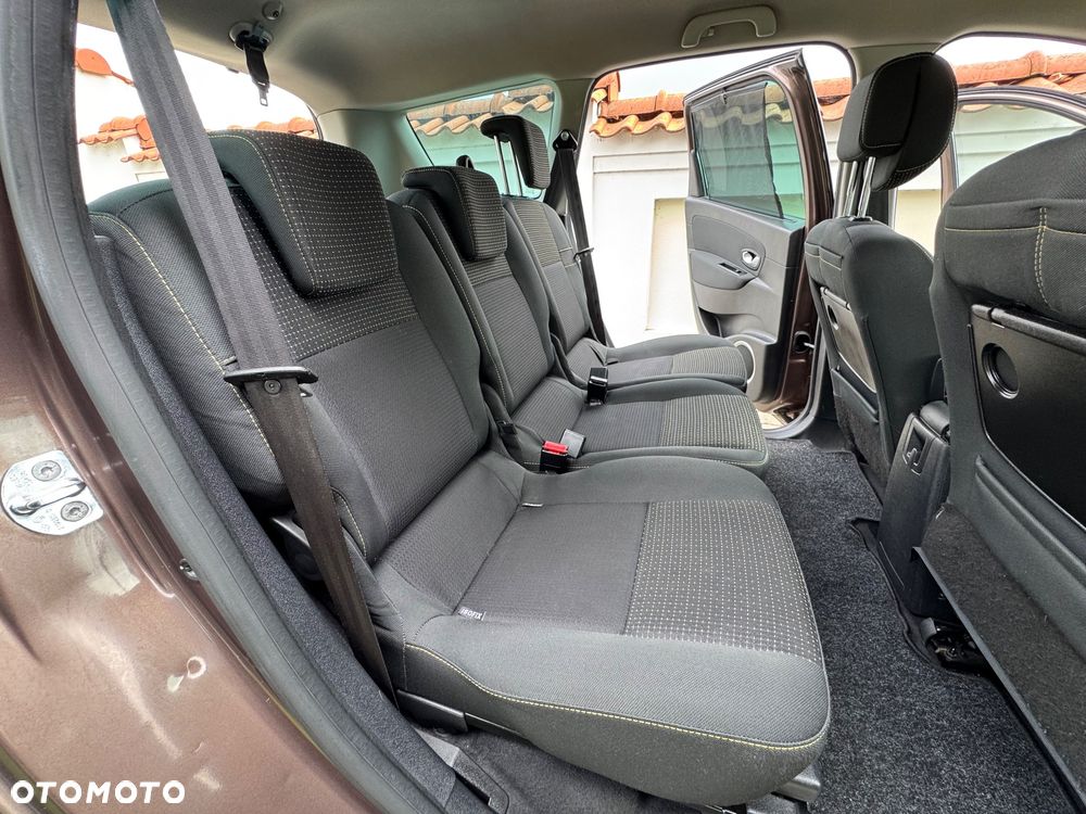 Renault Grand Scenic - 25