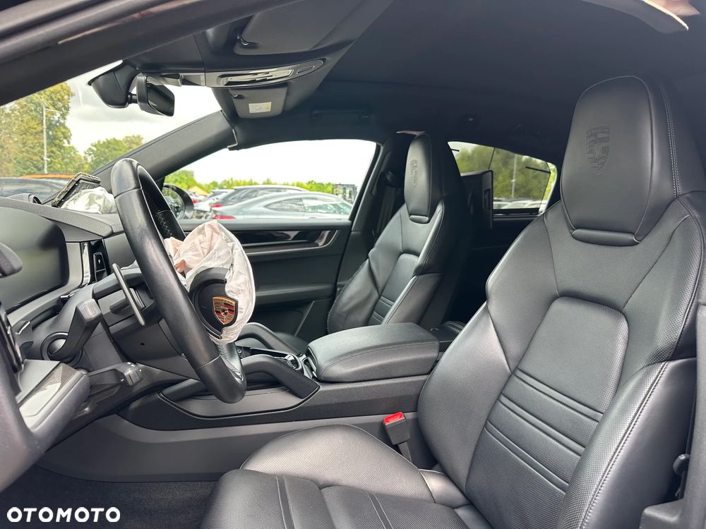 Porsche Cayenne - 12