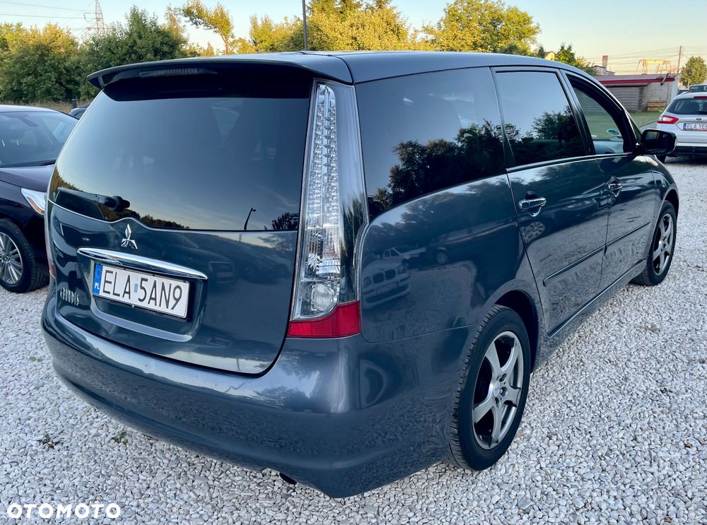 Mitsubishi Grandis 2.4 Inform - 5