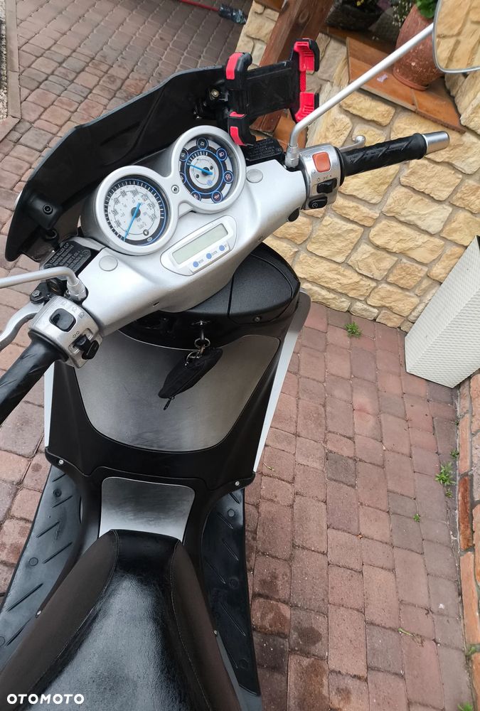 Piaggio Beverly - 9