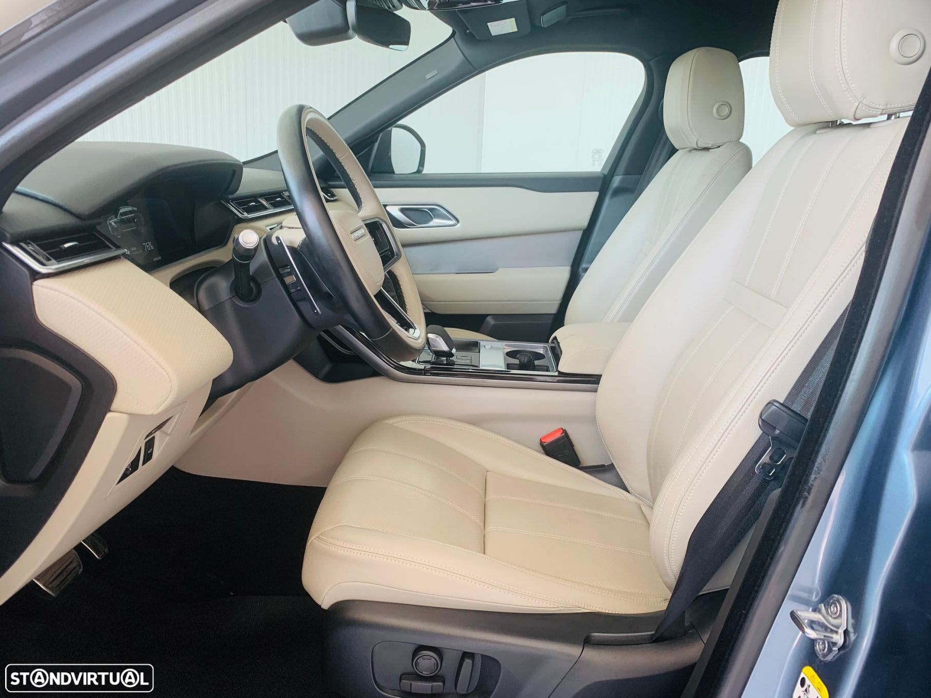 Land Rover Range Rover Velar 2.0 P400e AWD R-Dynamic HSE - 13