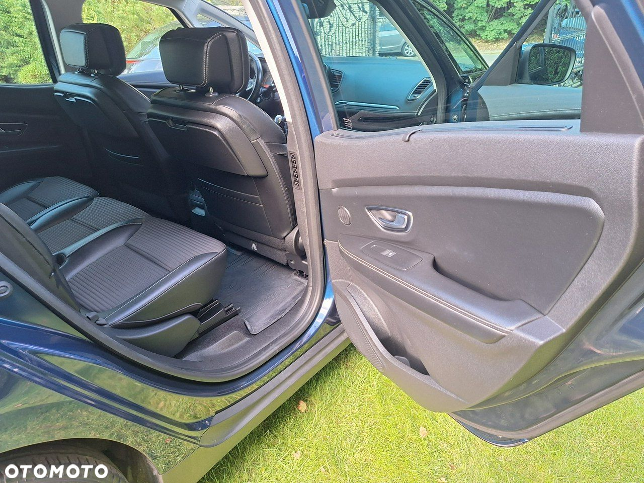 Renault Scenic ENERGY TCe 130 BOSE EDITION - 18