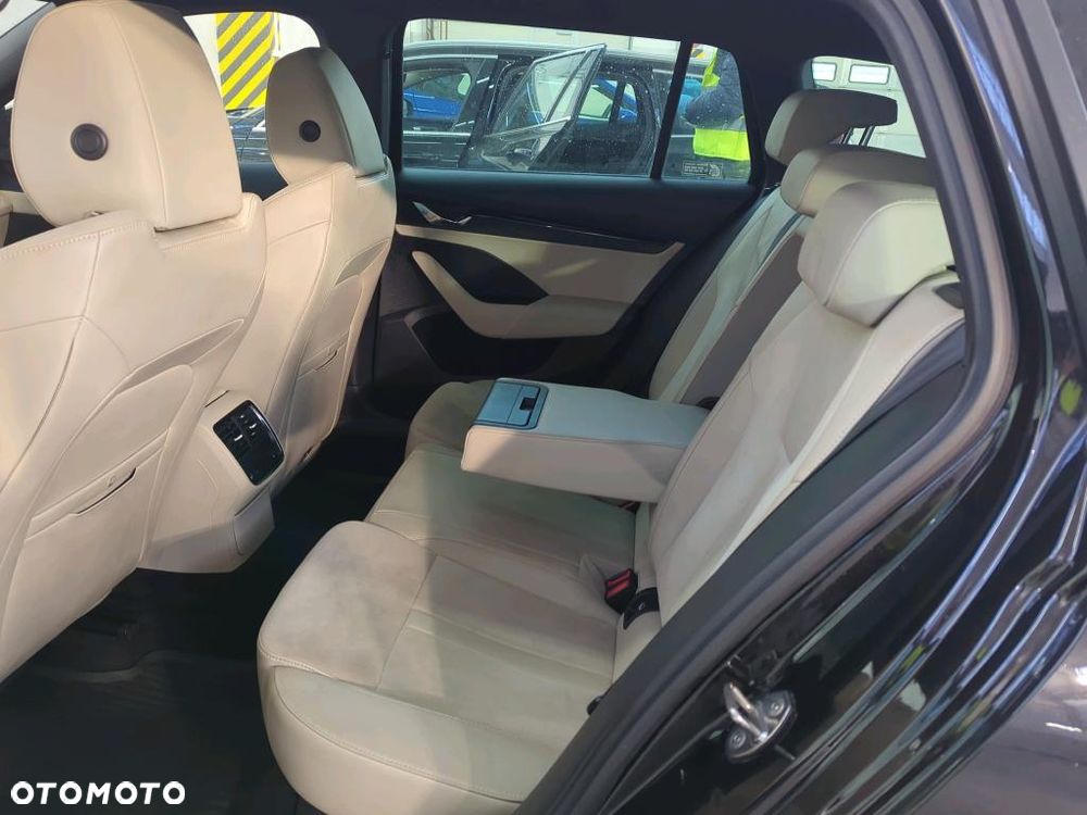 Skoda Octavia 1.4 TSI Style DSG - 6
