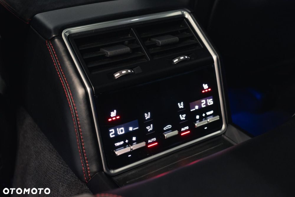 Porsche Panamera GTS - 38