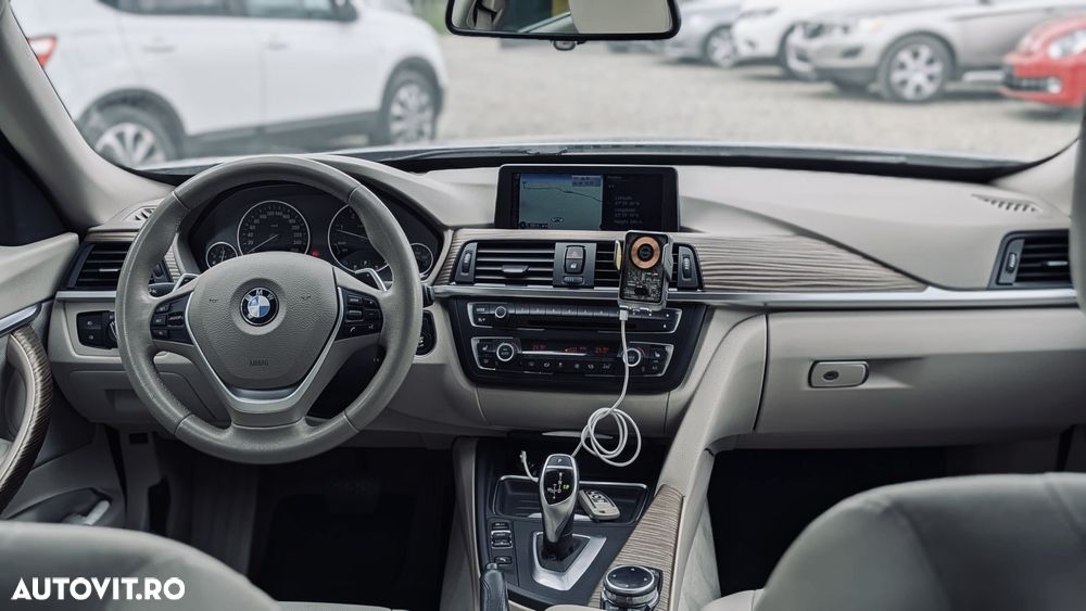 BMW Seria 3 320d Aut. Modern Line - 7