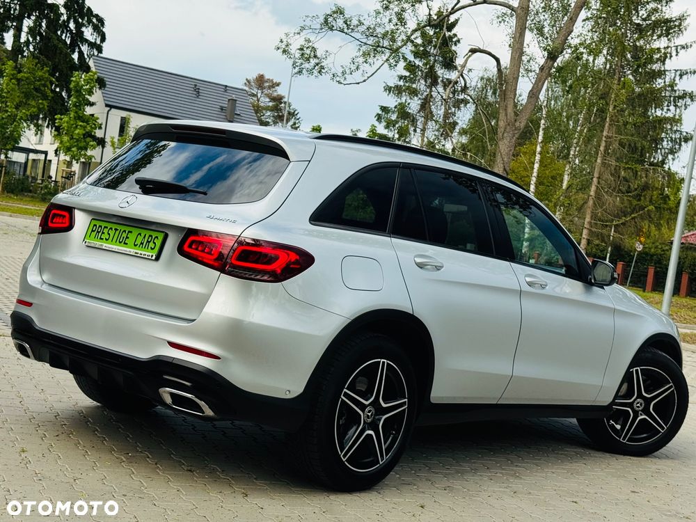Mercedes-Benz GLC 220 d 4Matic 9G-TRONIC AMG Line Plus - 9