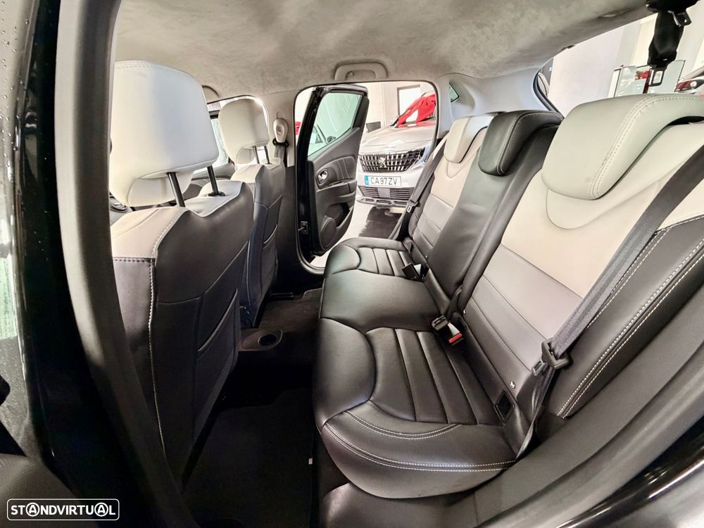 Renault Clio 1.2 TCe Initiale Paris EDC - 10