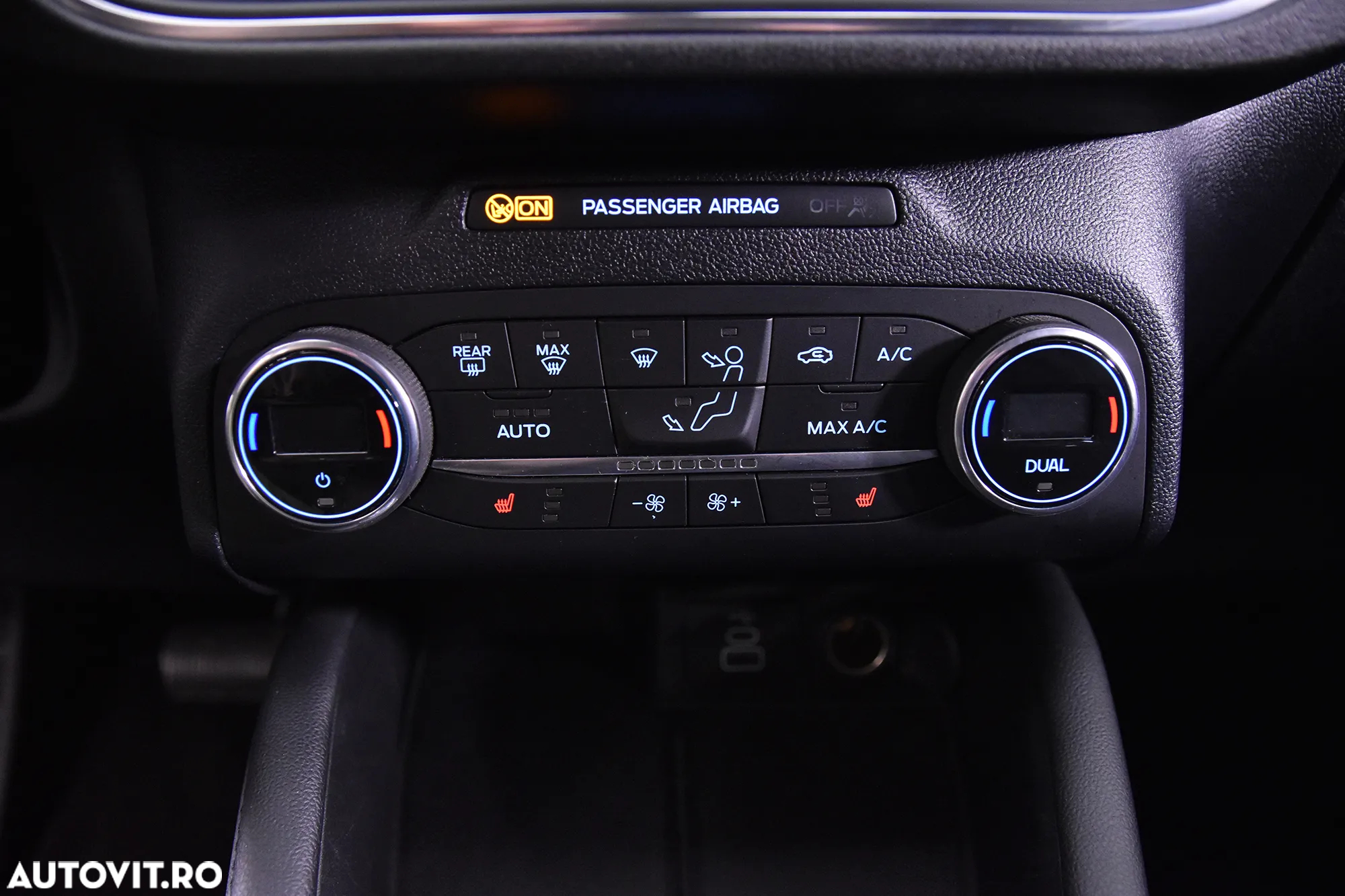 Ford Kuga - 18