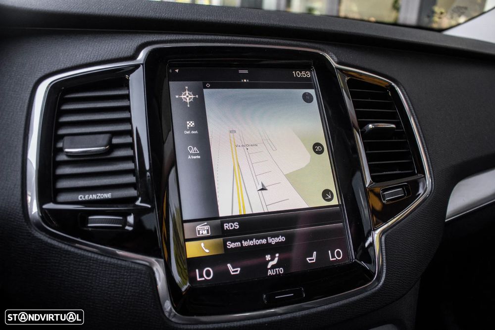 Volvo XC 90 T8 AWD Twin Engine Geartronic Momentum - 36