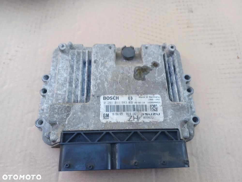 KOMPUTER STEROWNIK SILNIKA ASTRA H 1.7 CDTI 0281011943 - 1