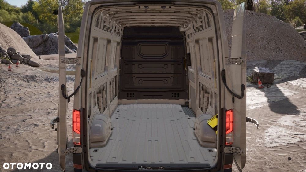 Volkswagen Crafter 35 2.0 TDI 177 KM L4H3 4MOTION - 32