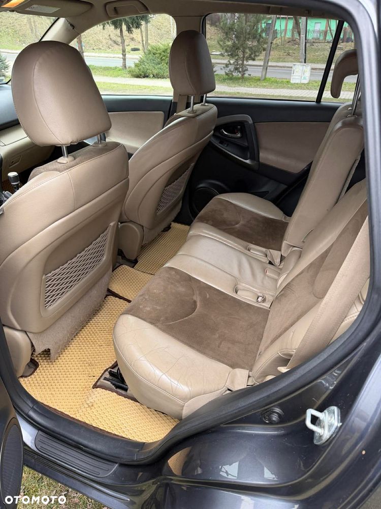 Toyota RAV4 2.0 VVT-i Premium - 19