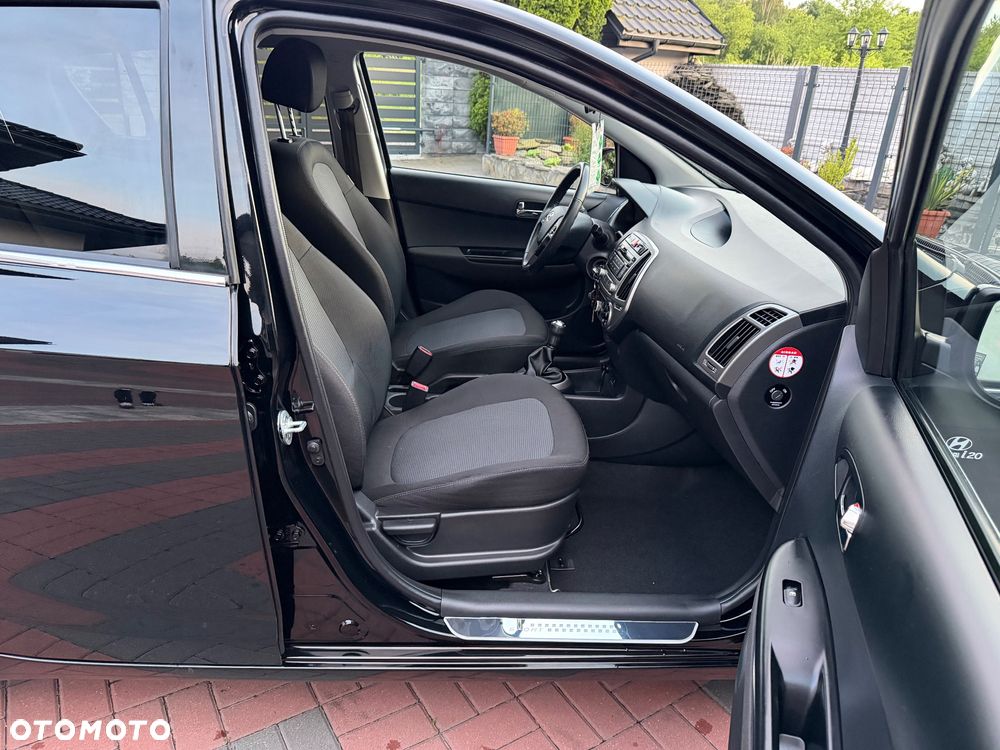 Hyundai i20 1.25 Wersja Jubileuszowa - 17