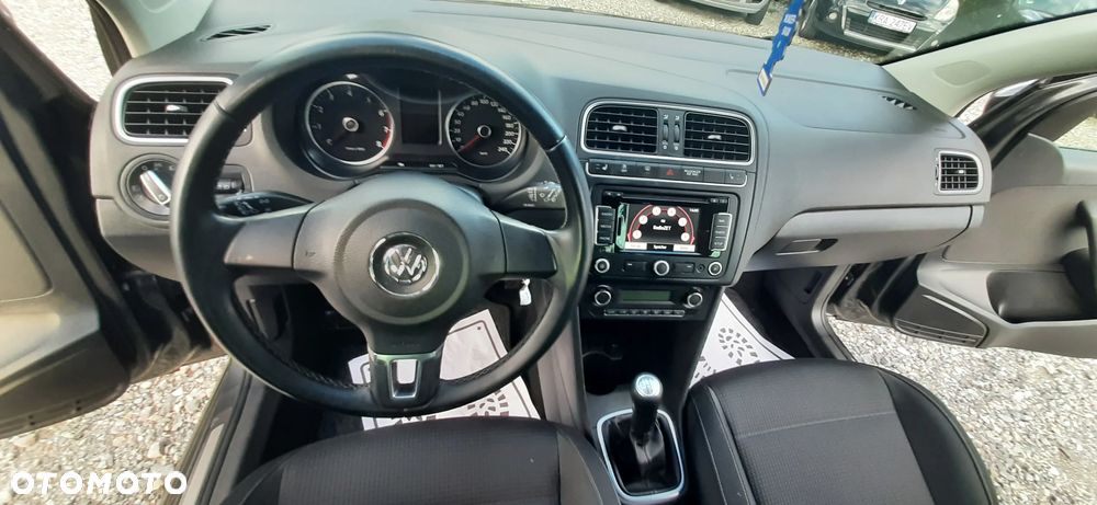 Volkswagen Polo - 34