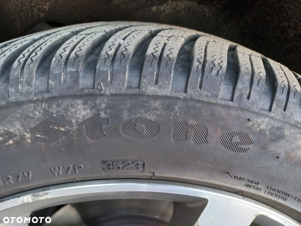 Volkswagen Touareg - 25